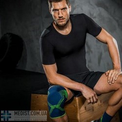 Спортивный бандаж для коленного сустава с силиконовым кольцом для надколенника, с 3D-вставкой и боковыми ребрами жесткости medi Genumedi Emotion