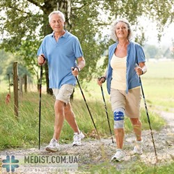 Умный коленный бандаж GenuTrain A3 Bauerfeind - динамический наколенник для комплексного лечения болей в коленном суставе с коррегирующим пелотом и специальной массирующей вставкой - для женщин и мужчин