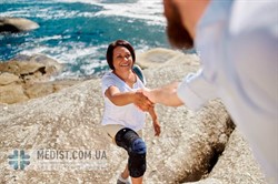 Коленный ортез Bauerfeind GenuTrain ОА - стабилизирующий бандаж для частичной разгрузки коленного сустава при остеоартрозе - для женщин и мужчин