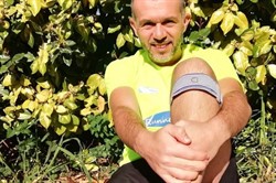 Ортез для поддержки собственной связки надколенника GenuPoint Bauerfeind со специальным функциональным элементом с точками давления - для женщин и мужчин