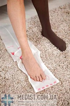 Шелковый чулок (носок) для надевания и снятия компрессионного трикотажа medi 2in1